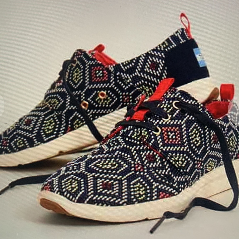 Bright Toms shoes